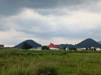 Vista del terreno y del poblado cercano a Desarrollo La Zanja