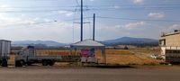 Vista de la infraestructura eléctrica cercana a los lotes de La Zanja